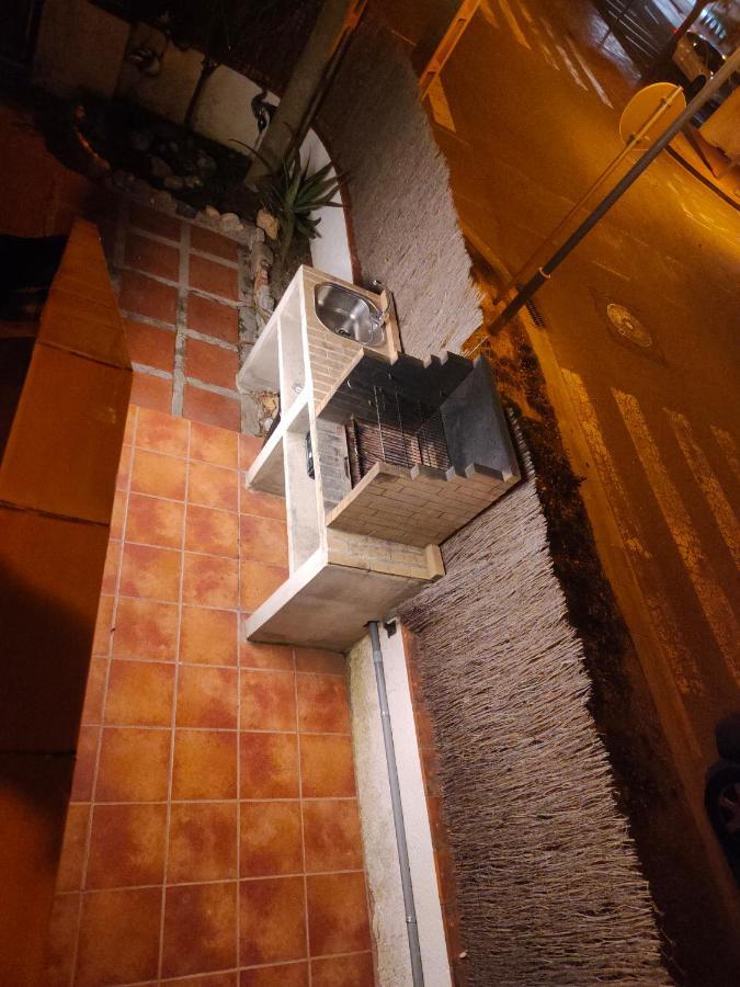 Сasa de vacaciones Casa Con 2 Plantas, Barbacoa, Chill Out, Piscina Y Jardin
