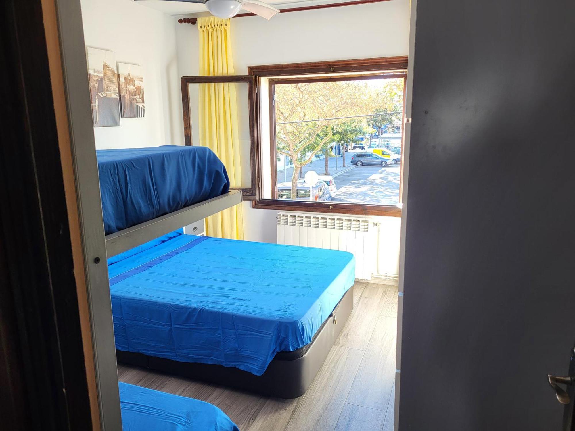 Сasa de vacaciones Casa Con 2 Plantas, Barbacoa, Chill Out, Piscina Y Jardin *